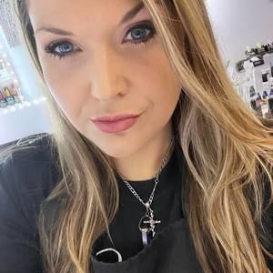 Meet your Posher, Suzanne